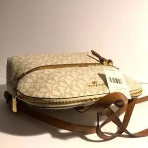 Michael Kors Dallas BackPack Vanilla White Medium Slim Backpack Brand NWT Michael Kors Medium Dallas Slim Backpack in Vanilla at Luxe  main image 2